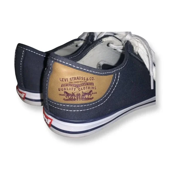 Levi’s Chuck Mens Sneakers size 10 - Picture 3 of 5